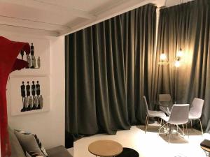 Almudena Modern & luxury space near Plaza Mayor italokat is kínál