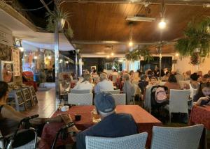 En restaurant eller et andet spisested på Villa Tauro Beach & Golf