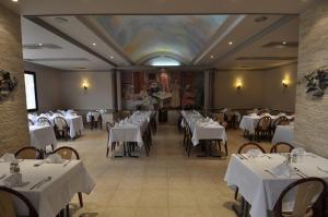 Restaurace v ubytování Hôtel Wassim