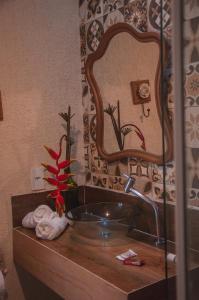 Bilik mandi di Loft Caeté