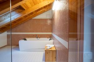 Koupelna v ubytování Palazzo Lodron Bertelli. Dimora Storica & Spa