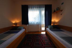 Cama o camas de una habitación en Apartment Cvjetna