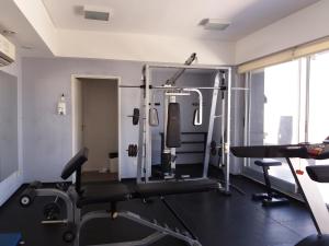 The fitness centre and/or fitness facilities at Kalahat II