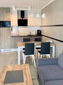 Kuchyňa alebo kuchynka v ubytovaní Apartament RELAX