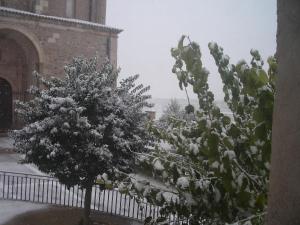 Albergue El Castillo during the winter