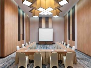 Konferenční prostory v ubytování Hotel Santika Bukittinggi + 20 fotografií