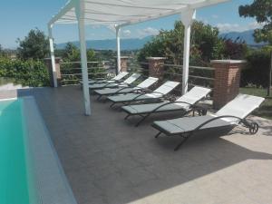 The swimming pool at or close to Villa Santoro ai TRE Ulivi con Piscina Privata