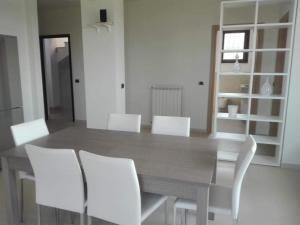 Kép Villa Santoro ai TRE Ulivi con Piscina Privata szállásáról Caiazzóban a galériában