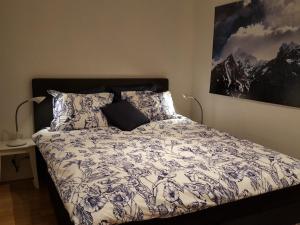 Кровать или кровати в номере Bolmsö B&B