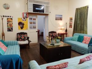 Gallery image of Lighthouse Farm Backpackers Lodge in Cape Town
