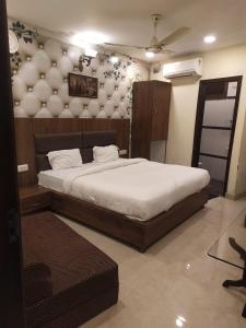 Gallery image of Hotel 50-50 in Amritsar