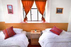 Postel nebo postele na pokoji v ubytování CASONA TORDO - A 3 Cdras de la Plaza - Habitaciones con baño privado