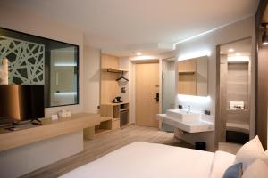 Koupelna v ubytování 56 Hotel