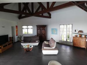 Gallery image of CHAMBRE NAMIBIE, villa belle vue 