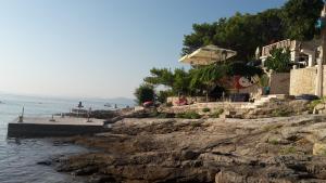 Gallery image of Beachfront house Pope B&B in Selca