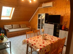 Köök või kööginurk majutusasutuses Bástya apartman