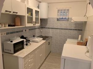 Köök või kööginurk majutusasutuses Bástya apartman