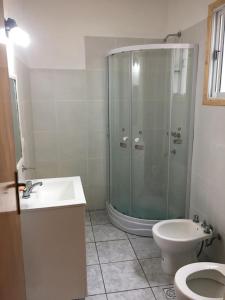 Ванная комната в Amplio y cómodo Dpto. céntrico a 2 cuadras del Mar