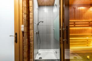 Koupelna v ubytování POD SKOCZNIA SPA Zakopane