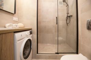 Kúpeľňa v ubytovaní Warsaw Concierge Stalowa + 27 fotografií