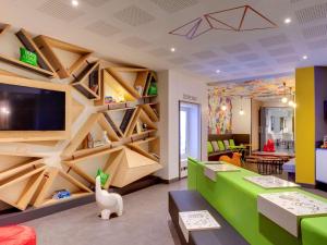 Ruang duduk di ibis Styles Nantes Centre Gare