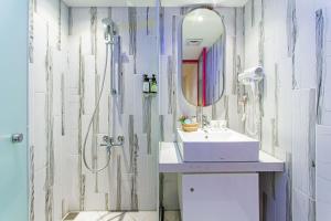 Ένα μπάνιο στο Norway Forest Travel hotel 1 Taichung