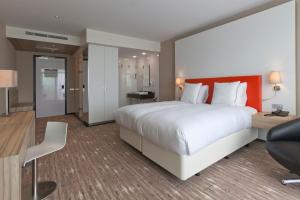 Foto de la galería de Van der Valk Hotel A4 Schiphol en Hoofddorp