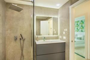 A bathroom at Villa Happy Dreamer