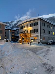Nespecifikovaný výhled na hory nebo výhled na hory při pohledu z hotelu