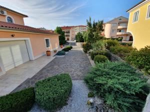 Vonkajšia záhrada v ubytovaní Sea View - Casa di Arijana