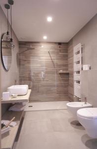 Ett badrum på Hotel Ristorante Da Politano