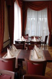 Restaurace v ubytování Hotel Dei Platani