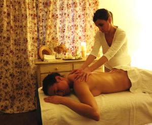 Spa dan/atau kemudahan kesihatan lain di Resort con vista nel Chianti Rufina