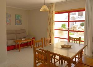Posedenie v ubytovaní Apartments Kione Playa Romana Park