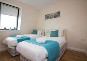 Imagen de la galería de StayZo Castle Point 18 Apartments - Premier Lodge, en Southampton