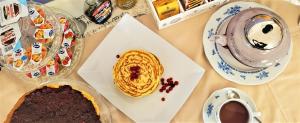 Jedlo v ubytovaní bed & breakfast alebo blízkom okolí