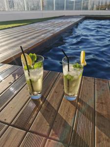 Minuman di Maximos Luxury Villa with Pool -BREAKBOOKING-CY