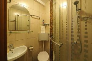 Kúpeľňa v ubytovaní 4 bedroom Villa in old Cavtat + 31 fotografií