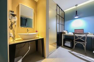 Un ou plusieurs lits dans un hébergement de l'établissement Hotel Myeongjak