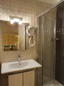 Koupelna v ubytování Hotel Continentale