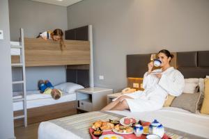 Гості Sunrise Diamond Beach Resort -Grand Select