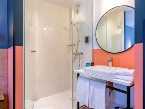 Baðherbergi á ibis Styles Wien Messe Prater