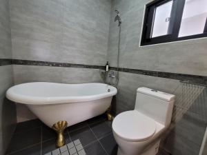 Et bad på 渡小夜電梯民宿 Yilannight B&B