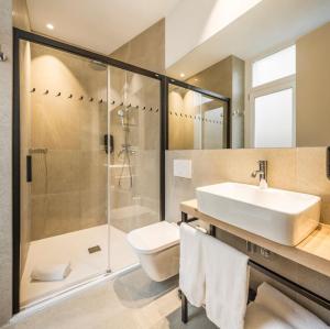 Mon Suites Benlliure的一间浴室