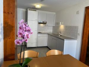 Köök või kööginurk majutusasutuses Dinh Residence