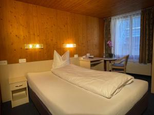 Voodi või voodid majutusasutuse Dinh Residence toas