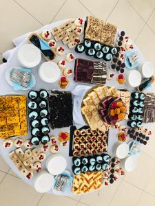 Jedlo v ubytovaní bed & breakfast alebo blízkom okolí