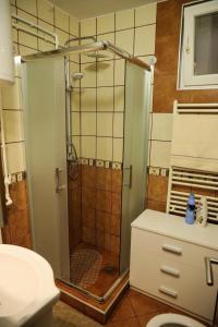 O baie la Apartman Lara
