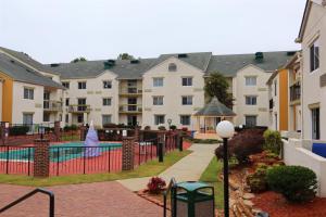 Foto de la galería de Baymont by Wyndham Norcross Atlanta en Norcross