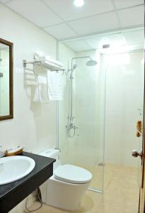 A bathroom at Khách sạn KIM NGÂN